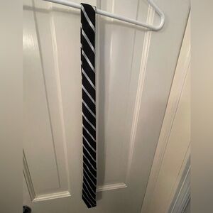 Class Club Navy and White Diagonal Striped Tie